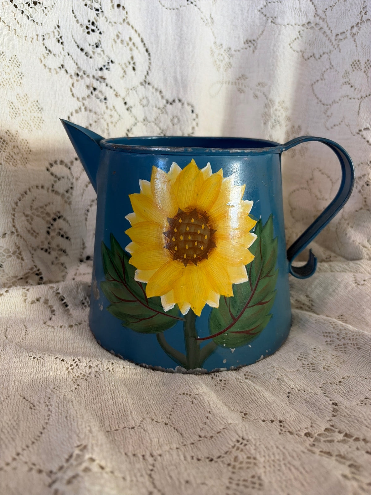 Rustic Americana Toleware painted sunflower