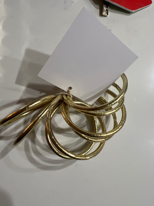 4 gold napkin holders 