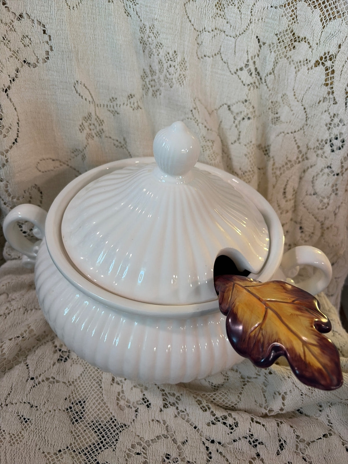  Vintage white soup tureen w/ladle