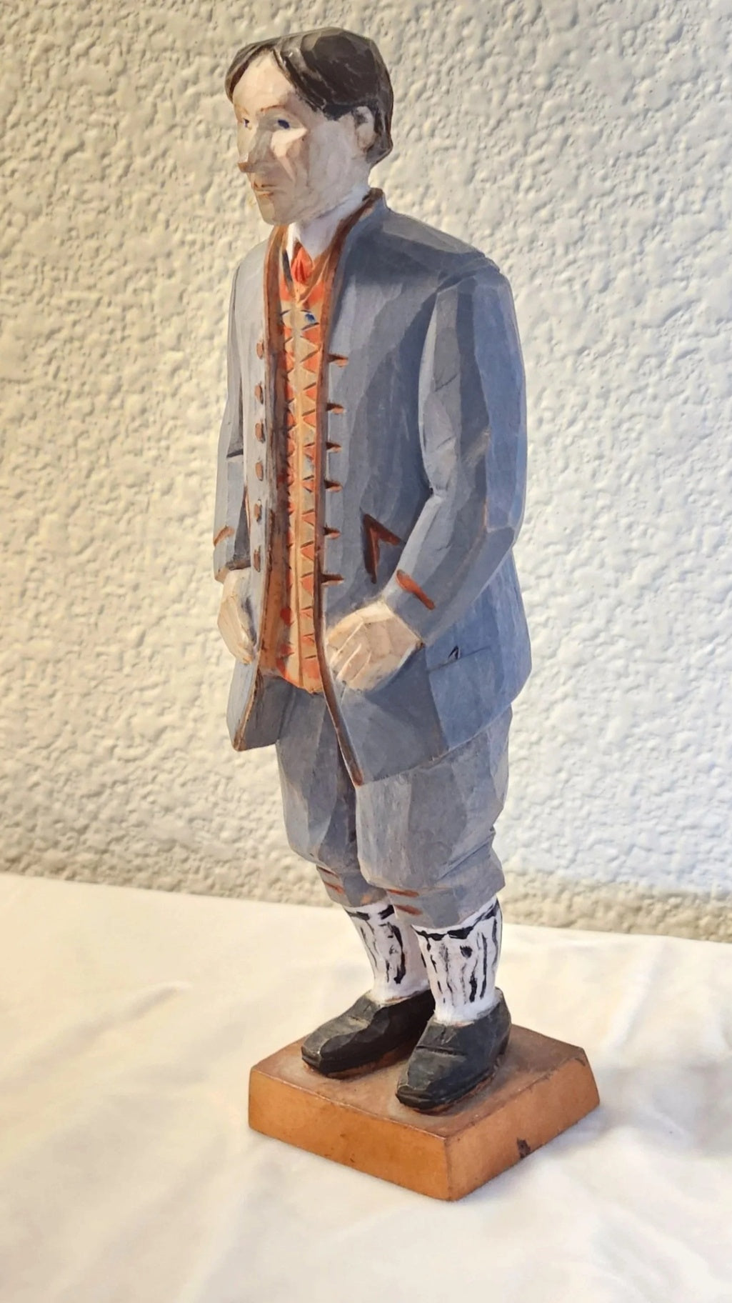 1952 Norwegian Hand Carved Folk Art, Man from Gudbrandsdal