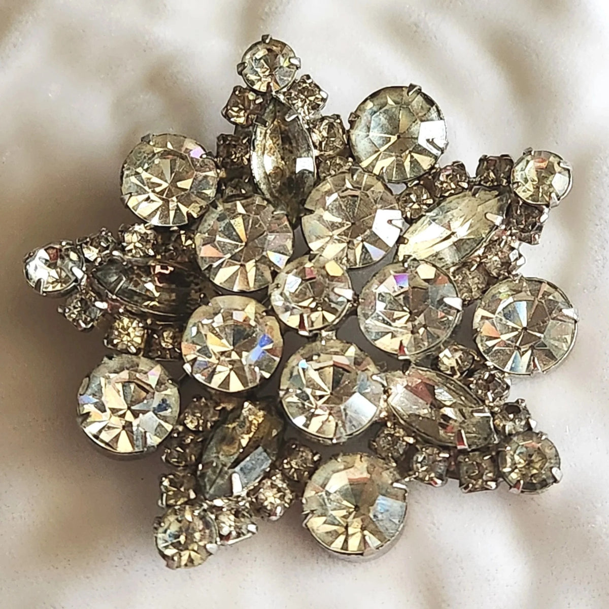 1960s Large Starburst Rhinestone Brooch