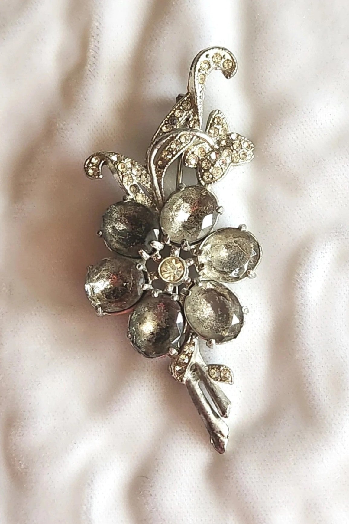 1930s Pot Metal Rhinestone Flower Brooch