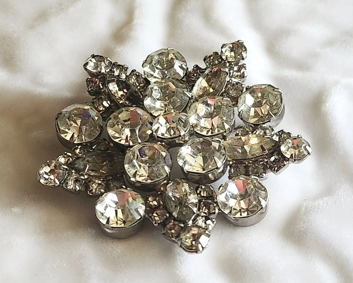 1960s Large Starburst Rhinestone Brooch