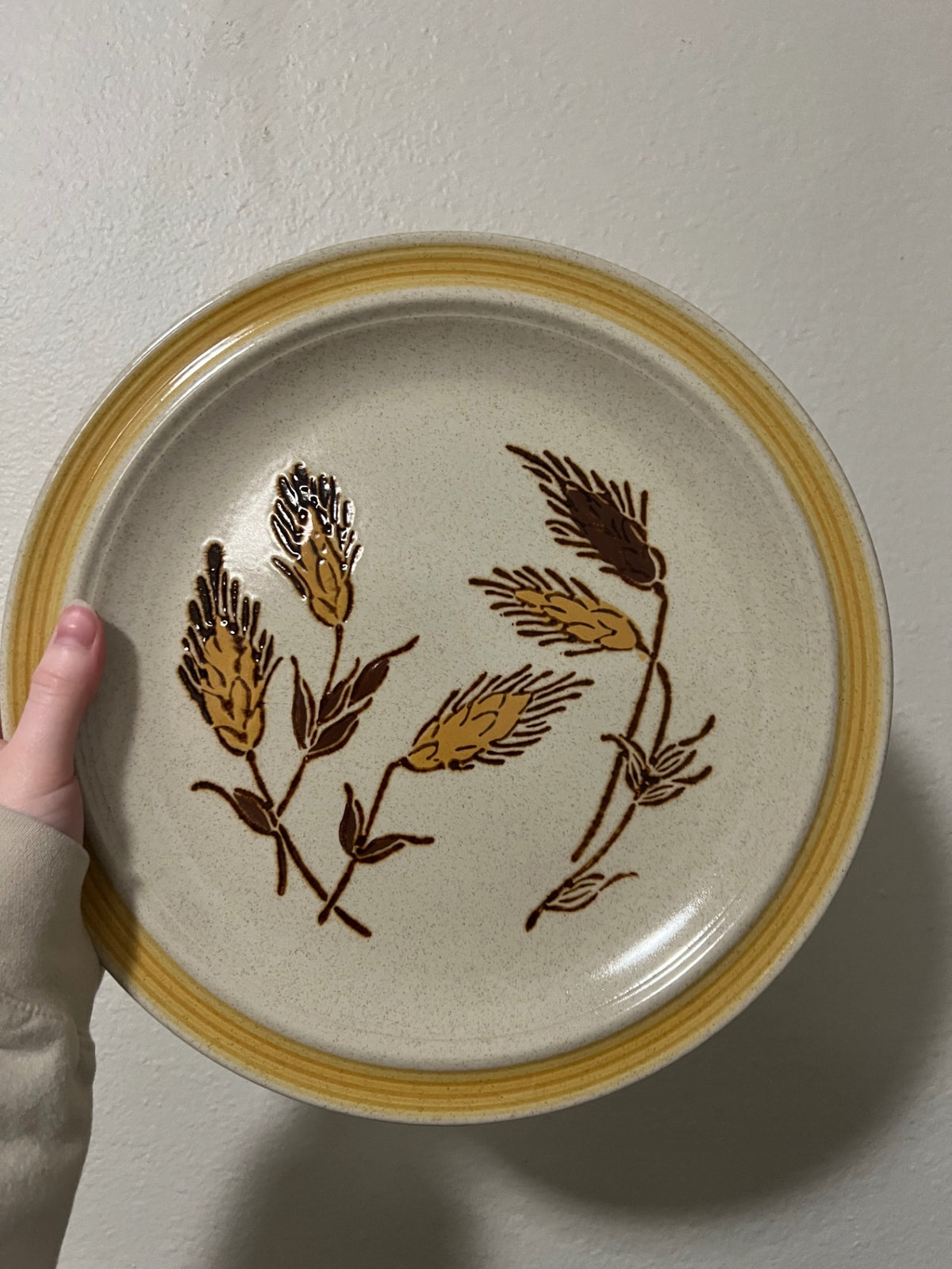 Vintage Yamaka Stoneware Continental Reese Plate