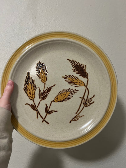Vintage Yamaka Stoneware Continental Reese Plate