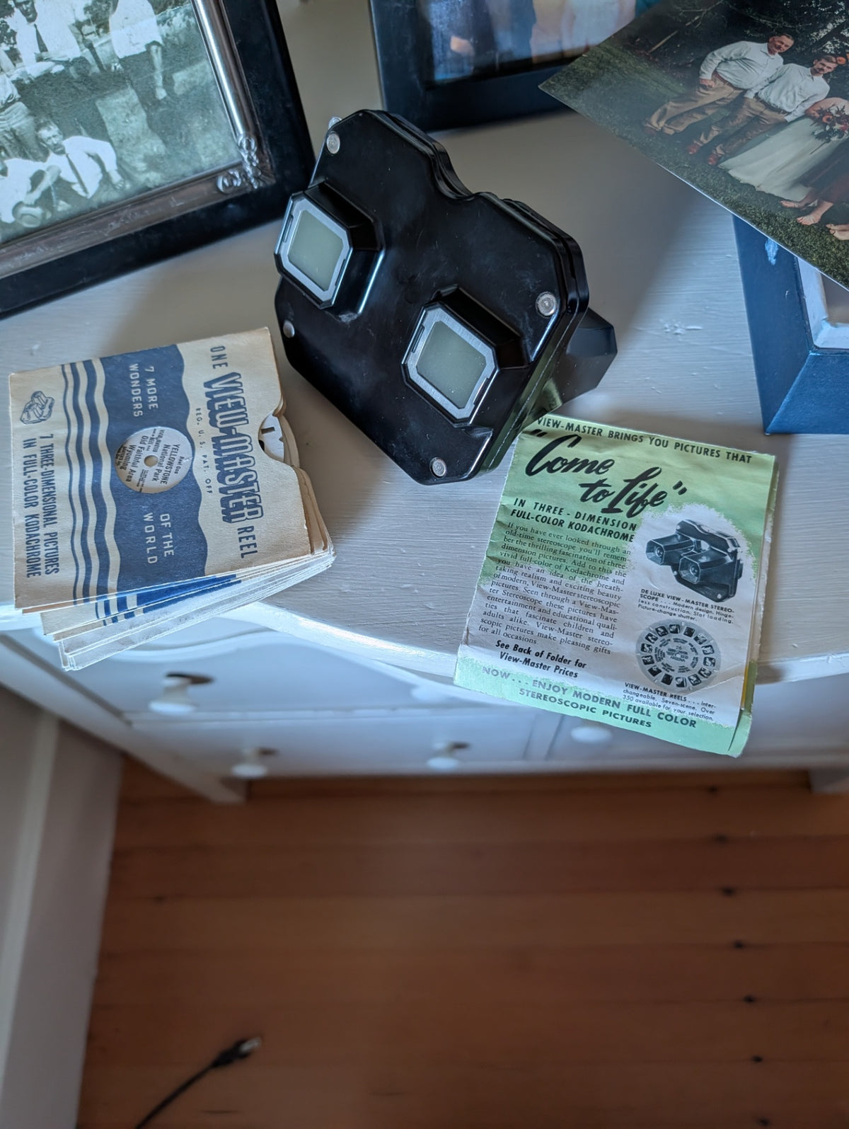 Vintage Sawyer's View Master with 14 Reels