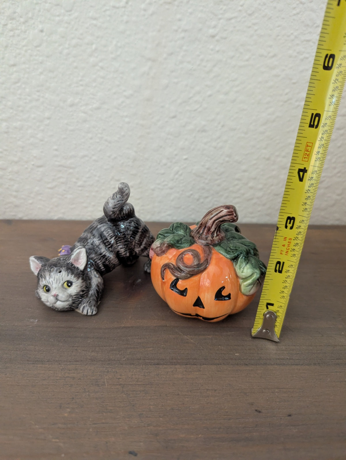 Vtg. FF Ceramic Cat & Pumpkin S&P Shakers