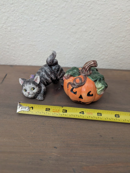 Vtg. FF Ceramic Cat & Pumpkin S&P Shakers