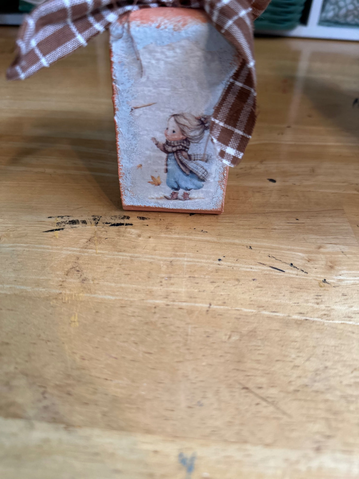 Small wood blocks with dolls