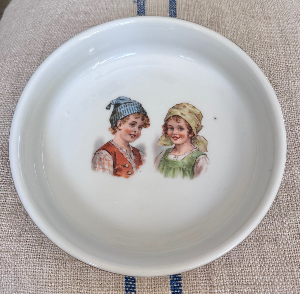 Antique Leuchtenburg Germany ABC. porcelain Childs bown Crisp 