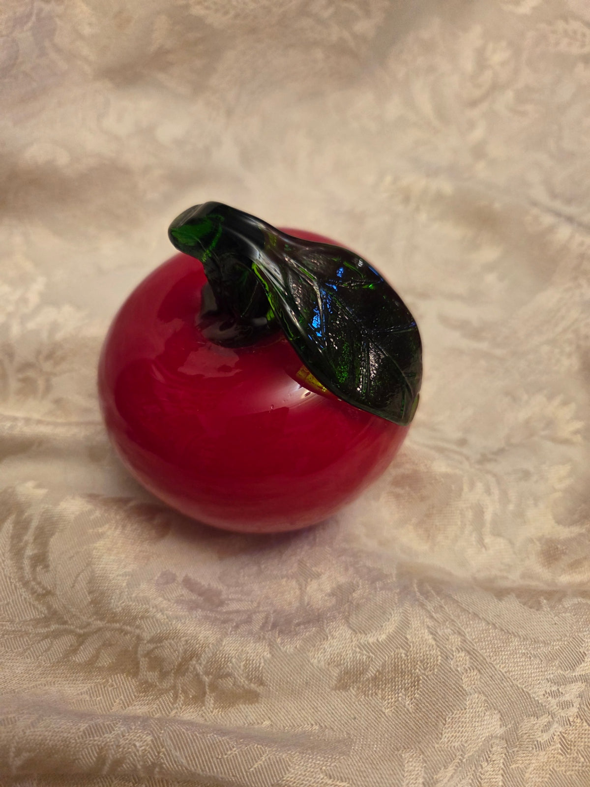 Glass apple