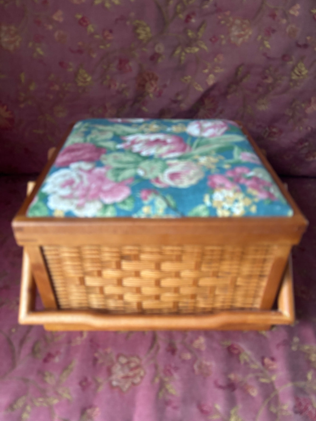 Medium Size Sewing basket with handles & tray inside
