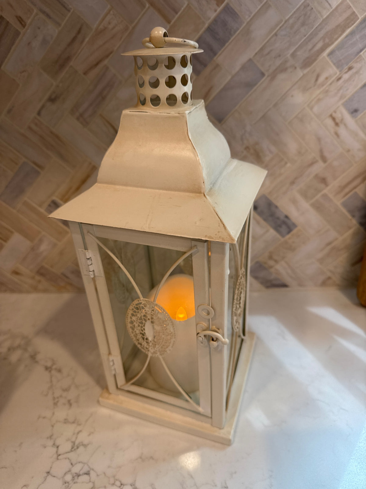 Elegant White Lantern 