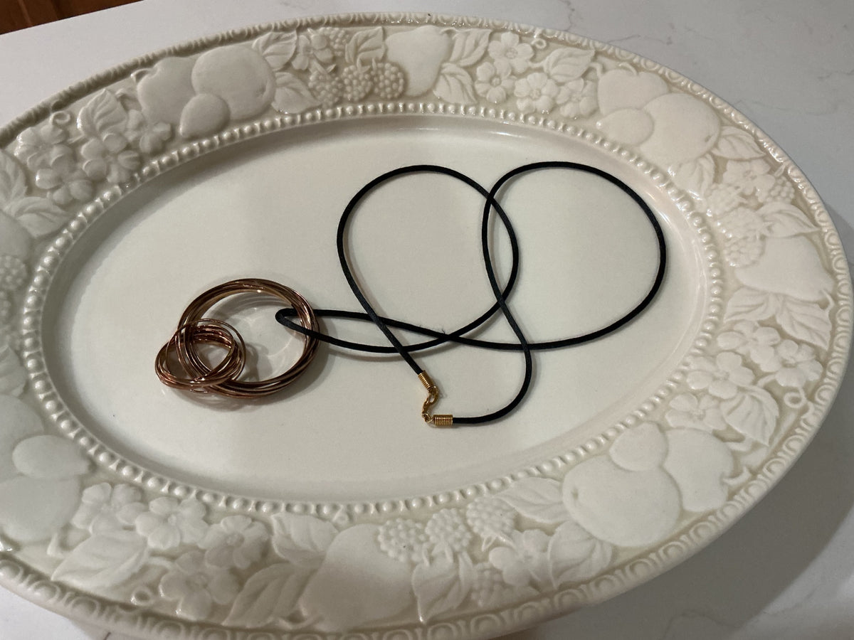 Interlocking Rings Necklace 