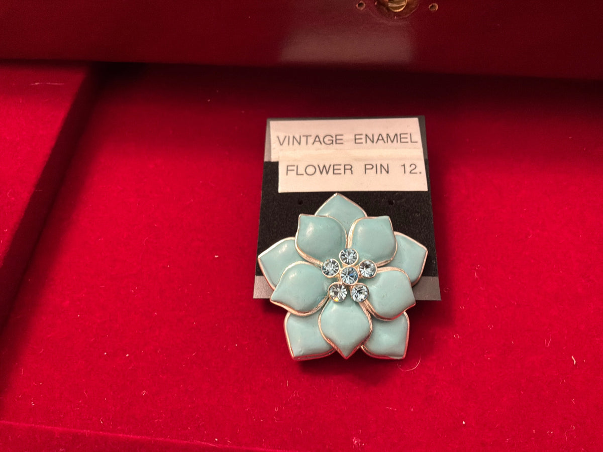 Vintage enamel flower pin