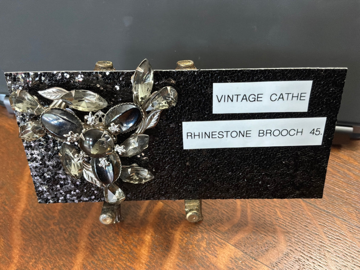 Vintage CATHE rhinestone brooch