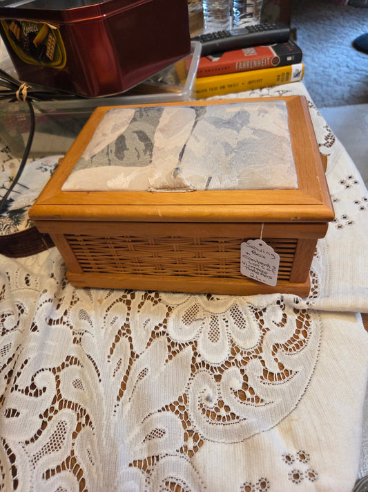 Sewing box and contents