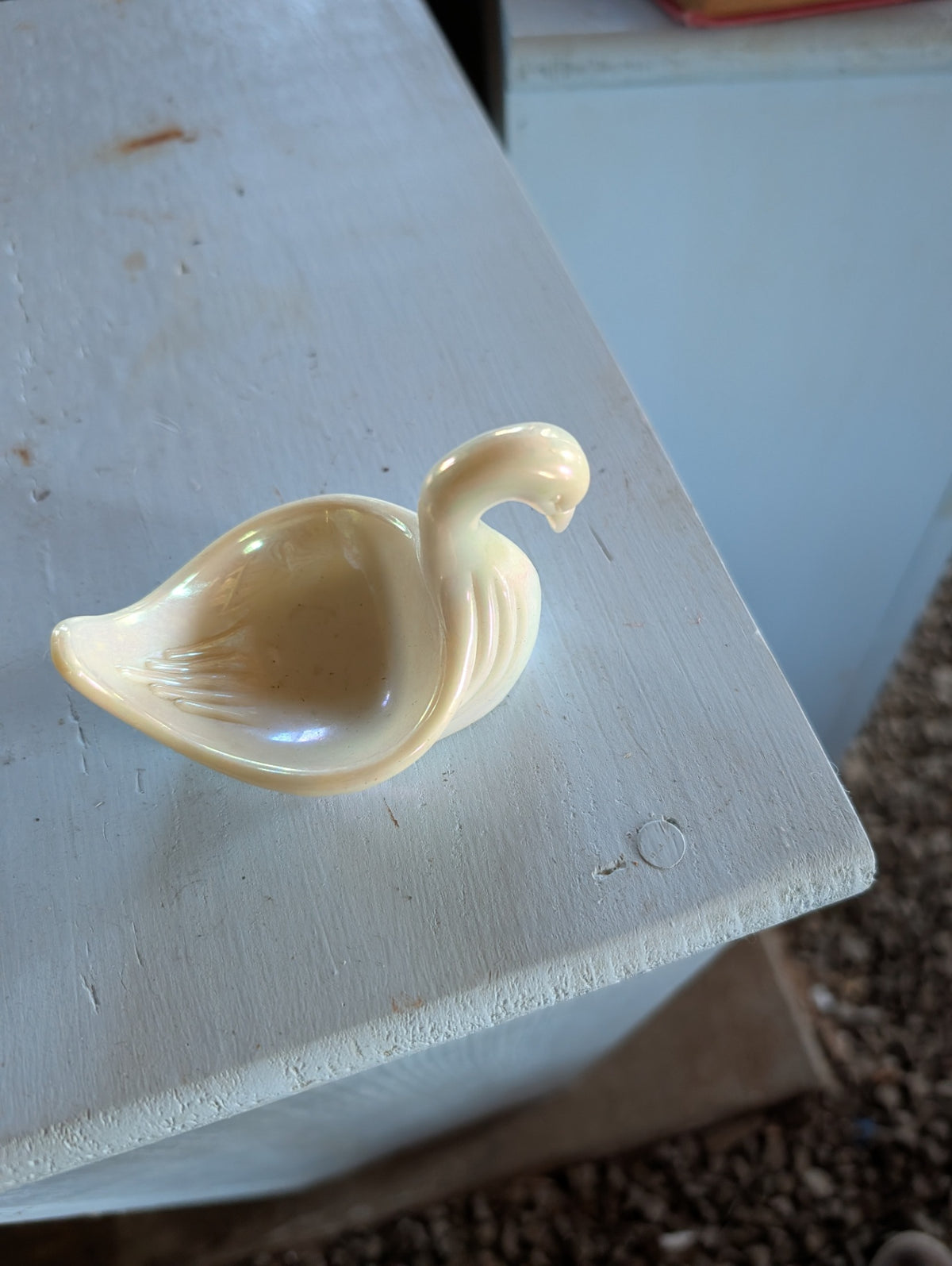Plastic Iridescent Swan Ring Dish