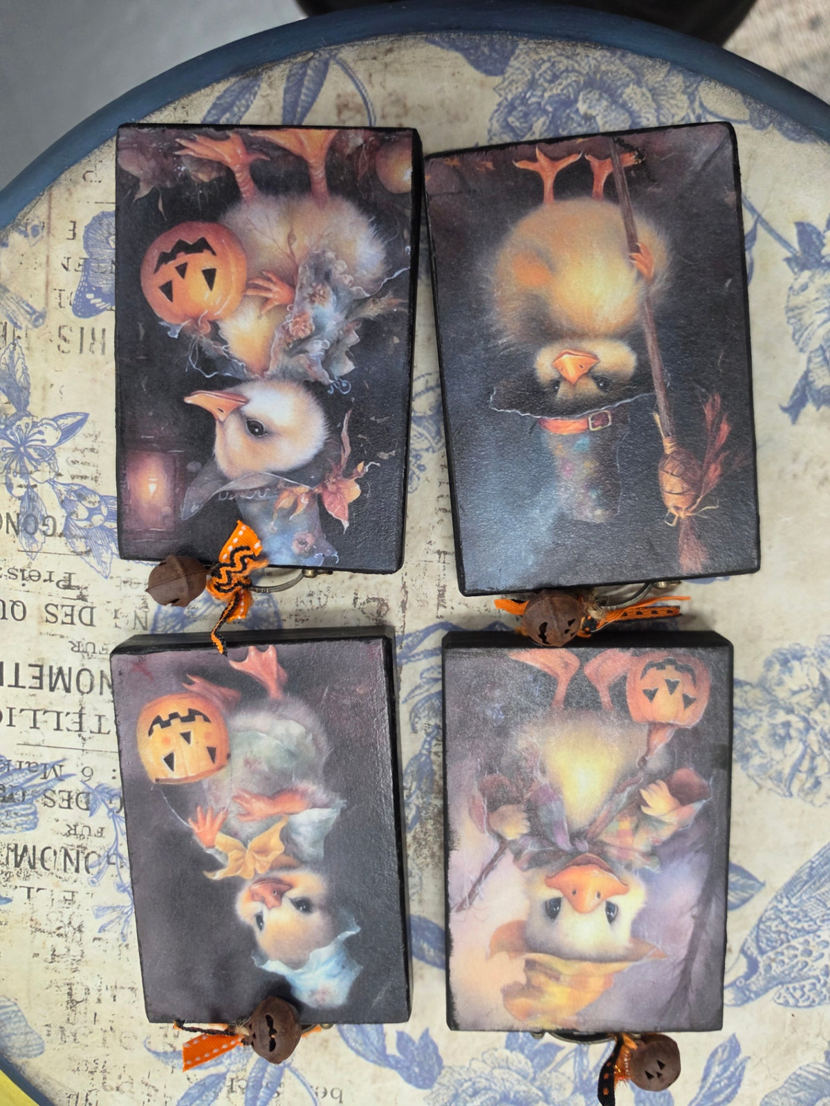 Halloween ducks