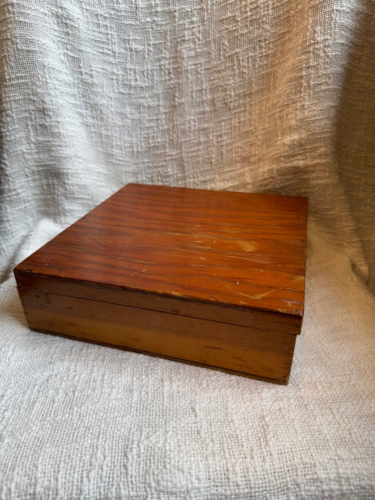 Pegs wooden letter box 