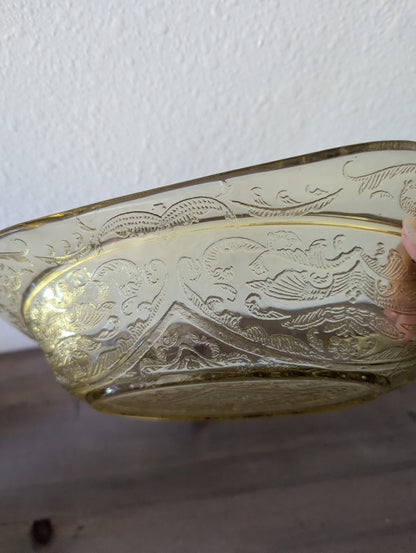 1930's Madrid Pattern by Federal Glass Yellow/Amber Serving Bowl