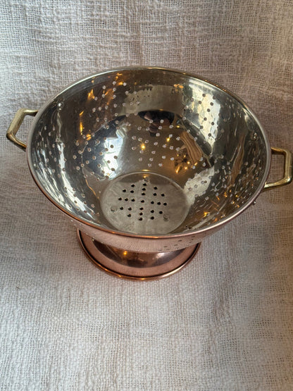 Copper footed colander 