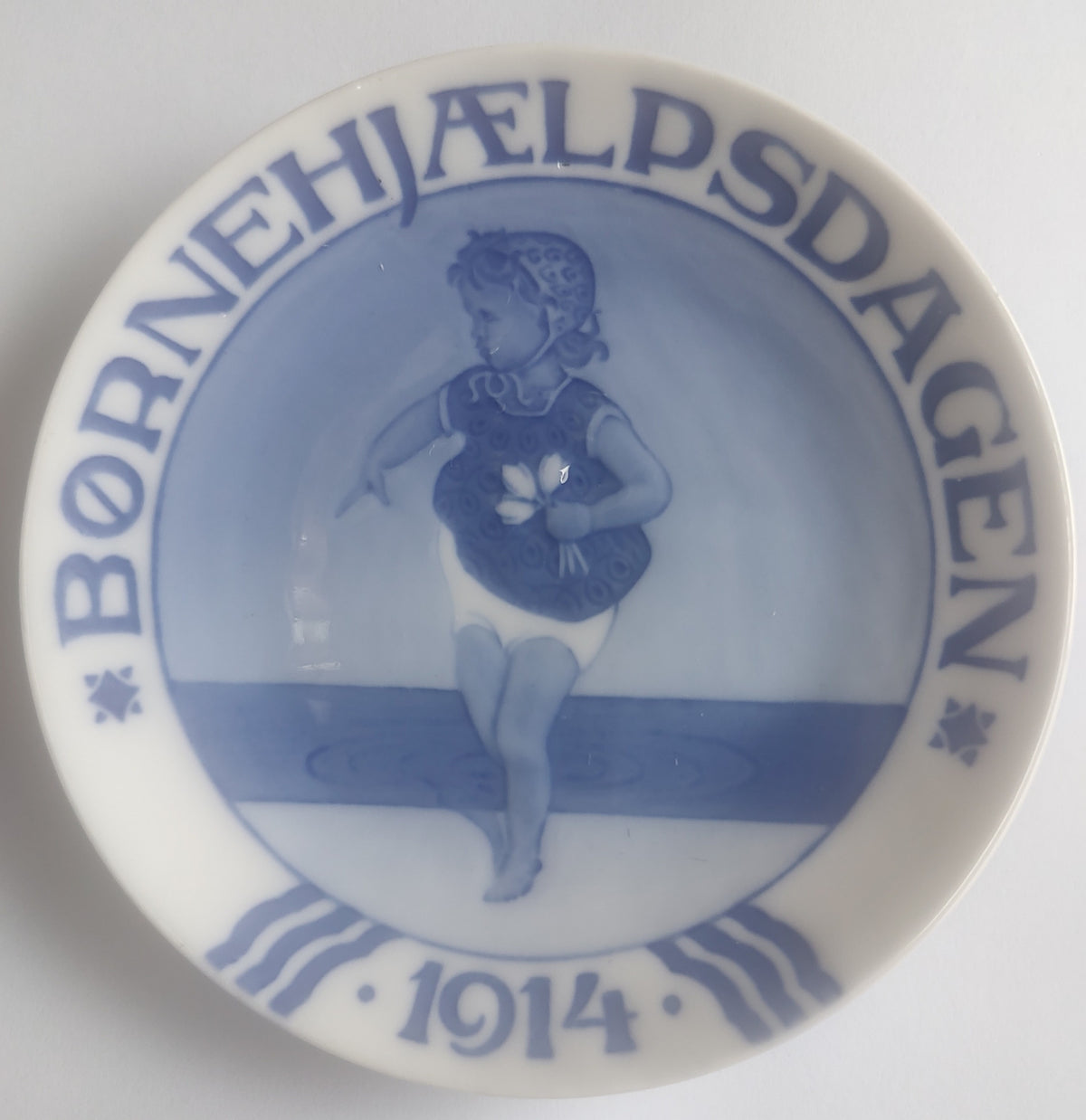 Royal Copenhagen Children's Welfare Day Plate 1914