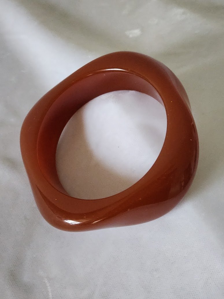 Caramel Art Deco Revival Postmodern Resin Bangle Bracelet