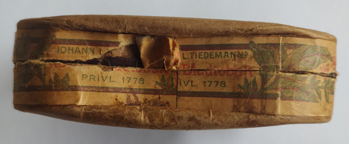 Tobacco Carried to South Pole in 1929 by Norwegian Pilot