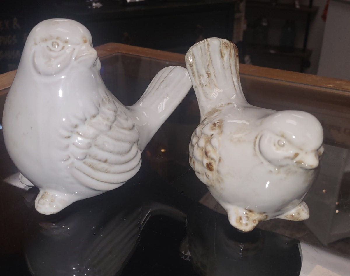Birds set of two figurines 