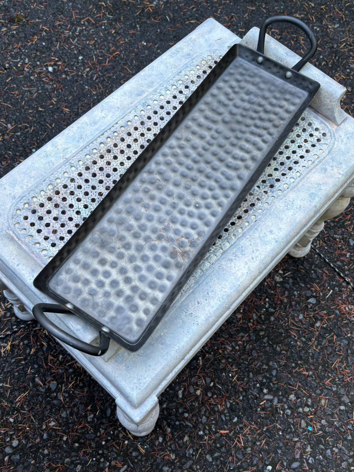 Metal tray