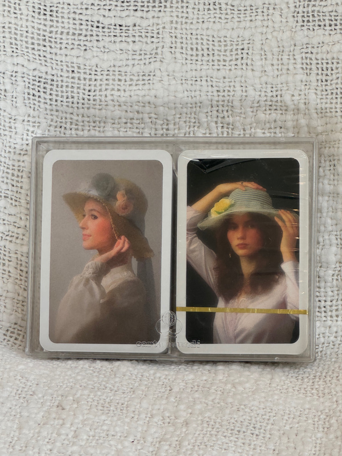 Cartamundi 2 deck  playing cards.