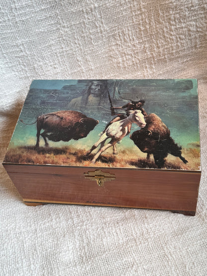 Mt. Rainier cedar wood box w/ buffalo hunt 