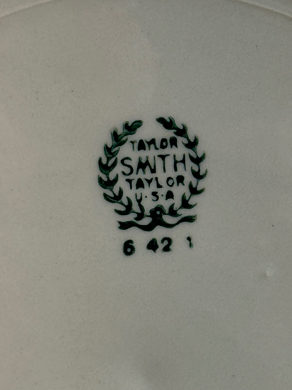 1942 Taylor Smith & Taylor lunch plate 