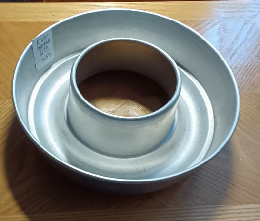 Vintage Medium Ring Mould