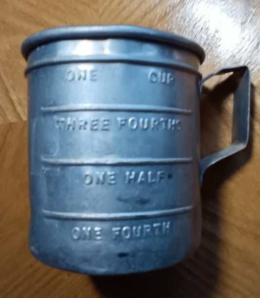 Old Metal 1 Cup Measure