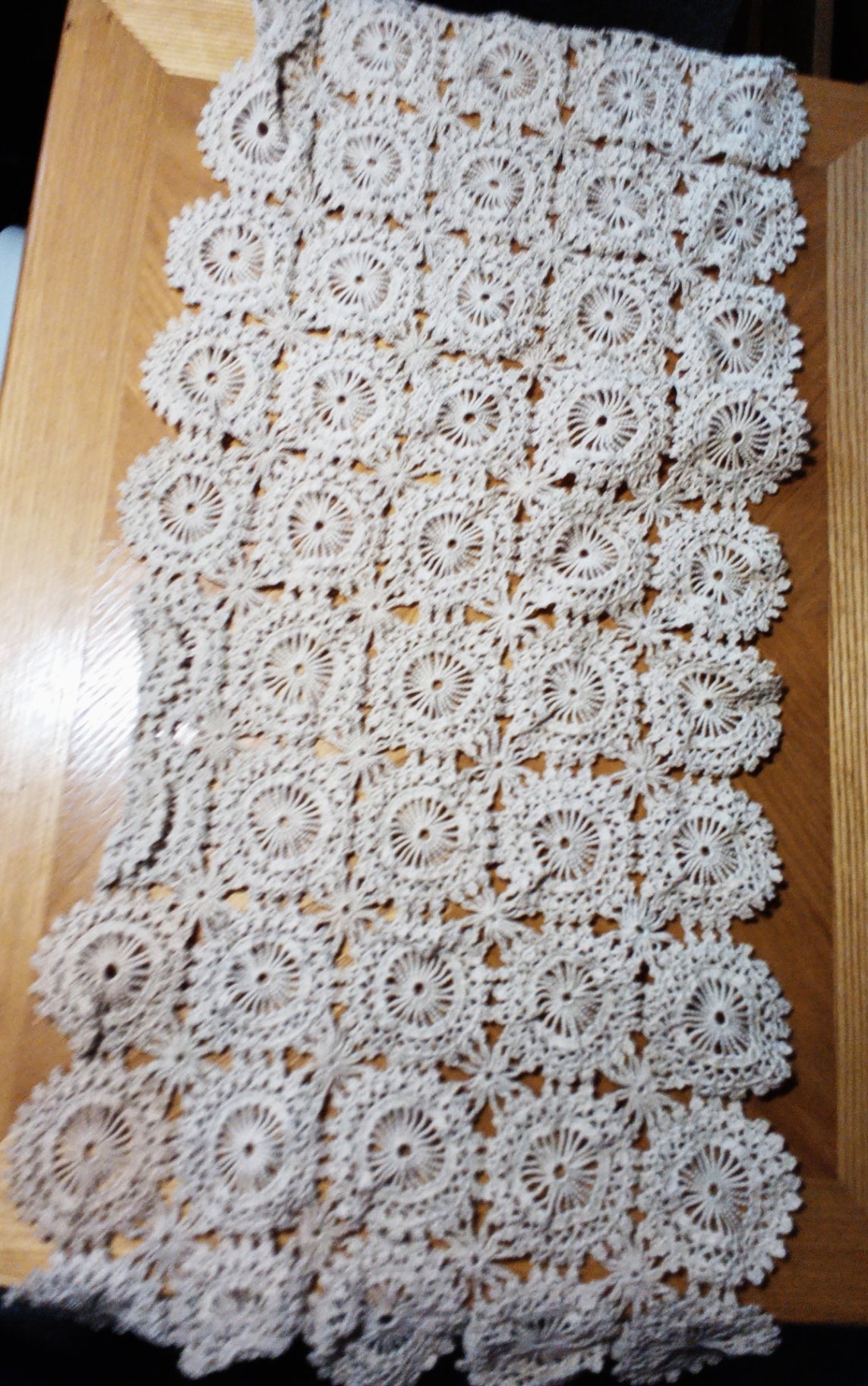Vintage Handmade Ecru Table Runner 23" x10"