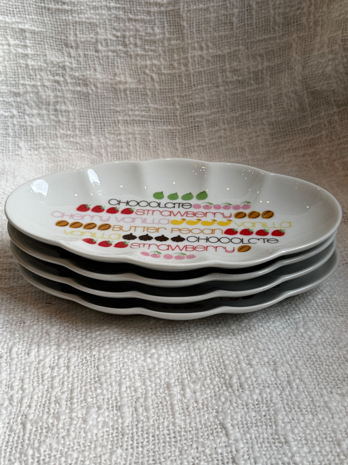 1970’s to shiny ice cream banana split dish set of 4