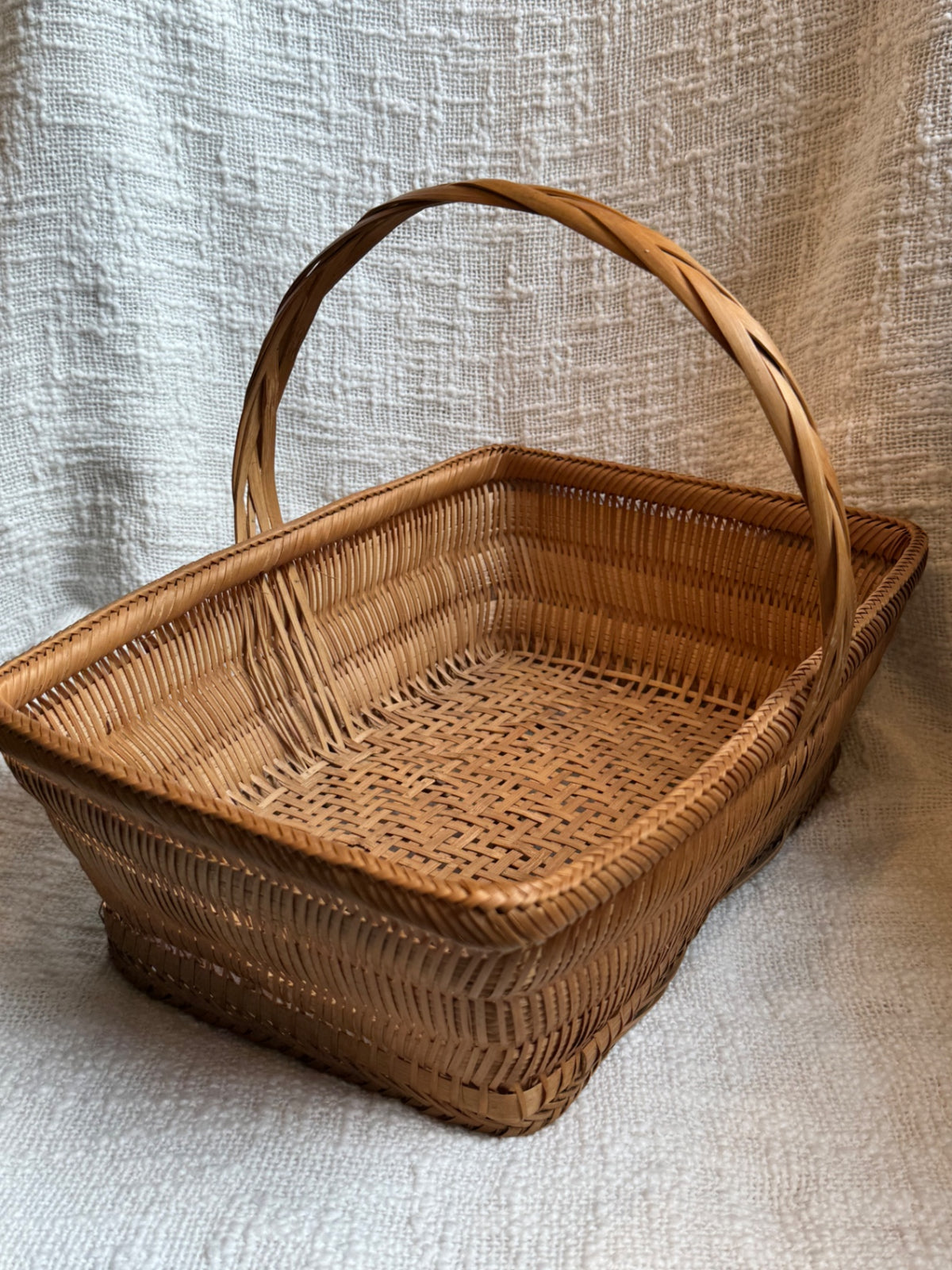 Vintage handled basket 