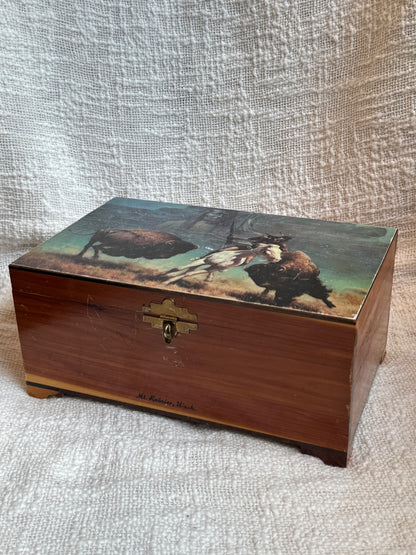 Mt. Rainier cedar wood box w/ buffalo hunt 