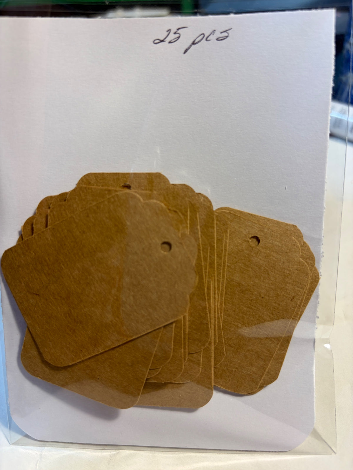 Mini brown tags (25)