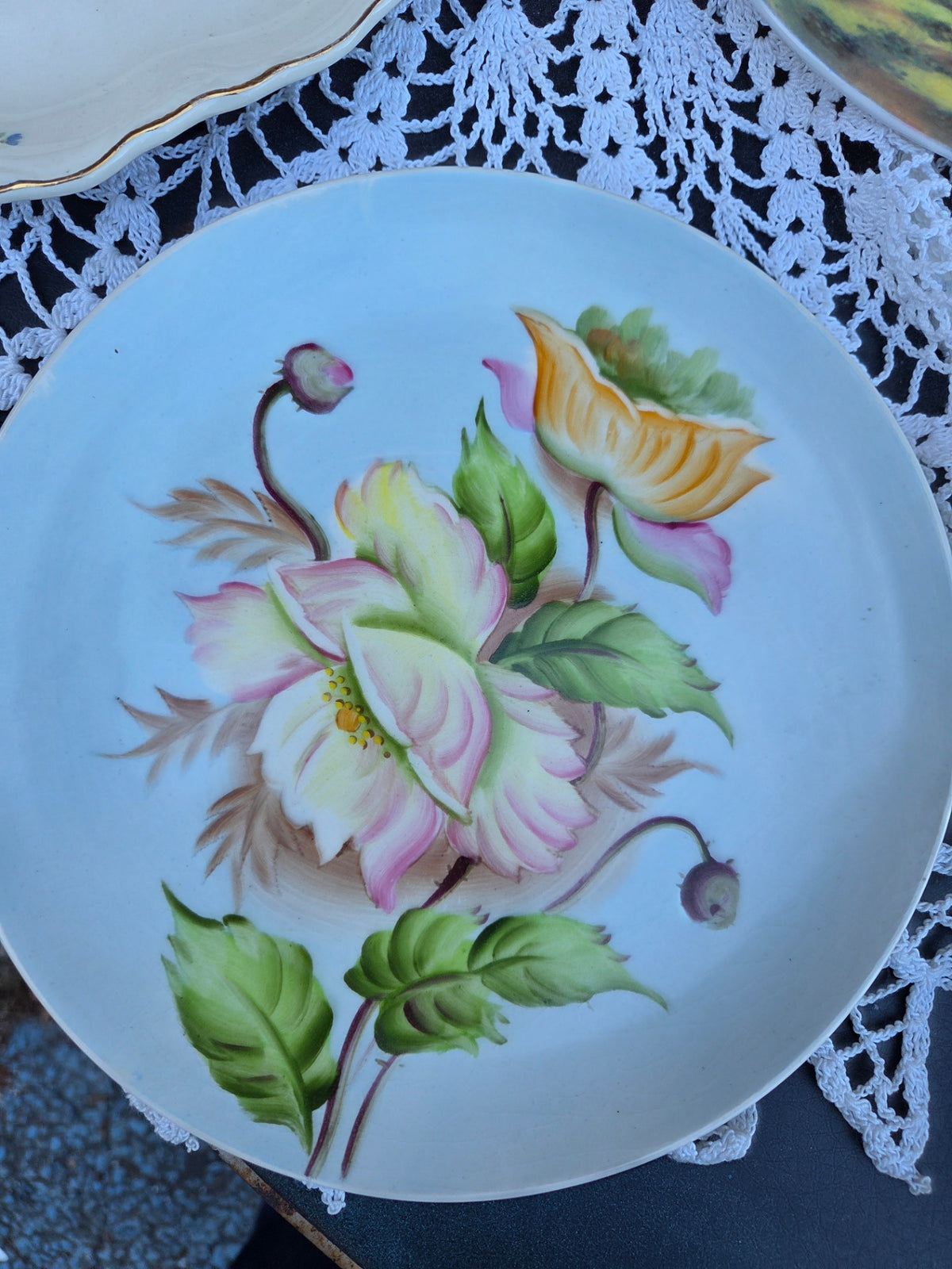 Enesco hand pa8nted plate