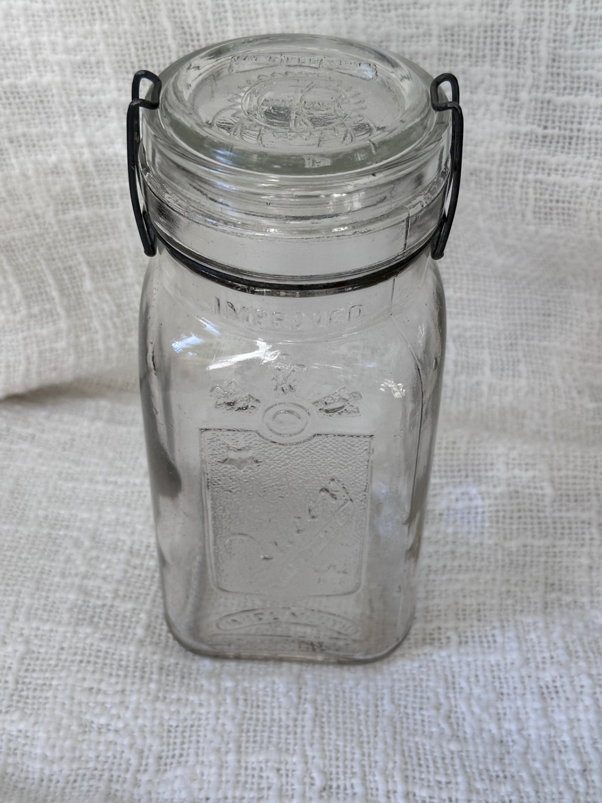 Rare pre-1921 antique Queen Square quart jar
