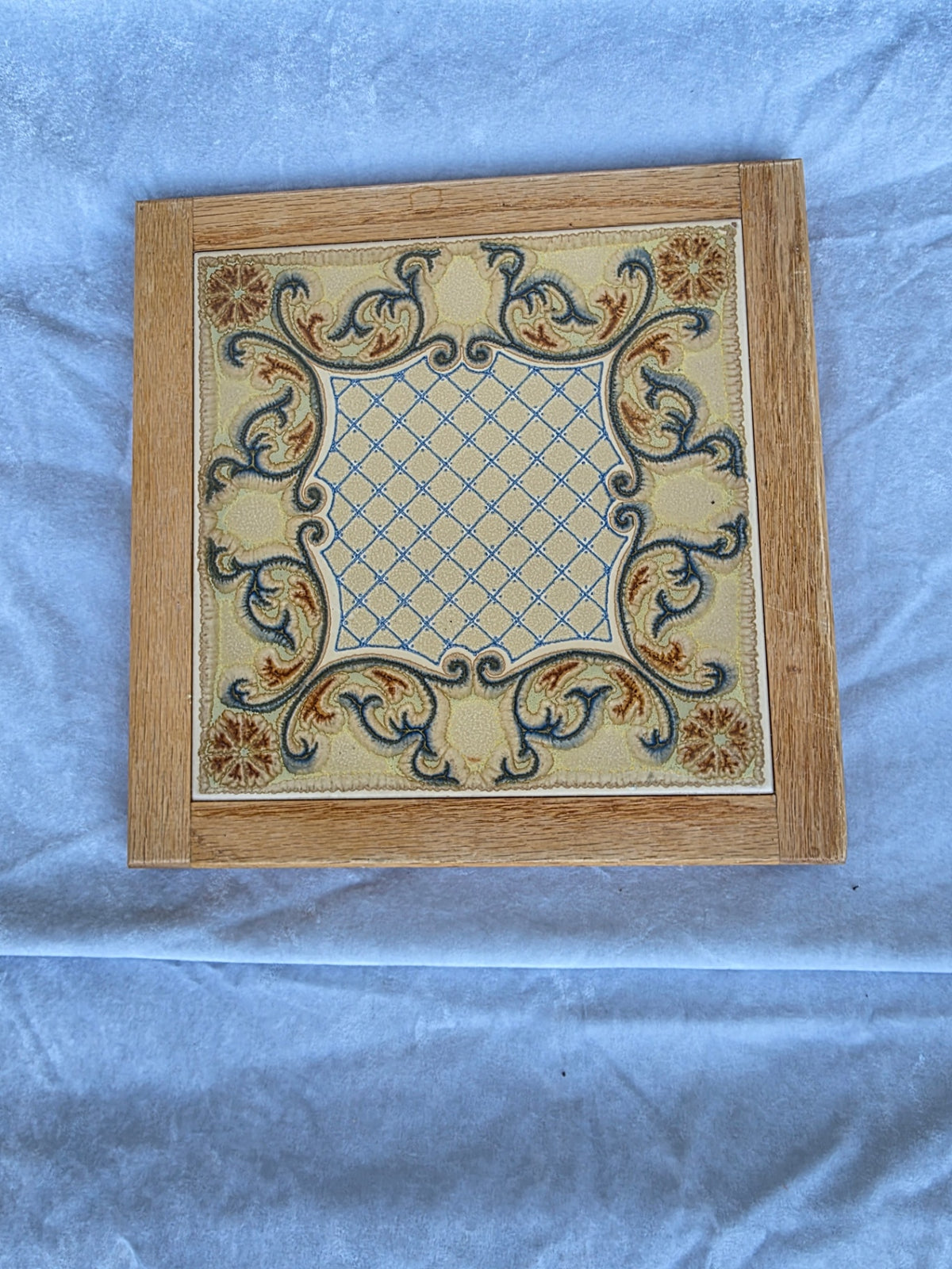 ITALIAN VINTAGE CERAMIC TILE TRIVET