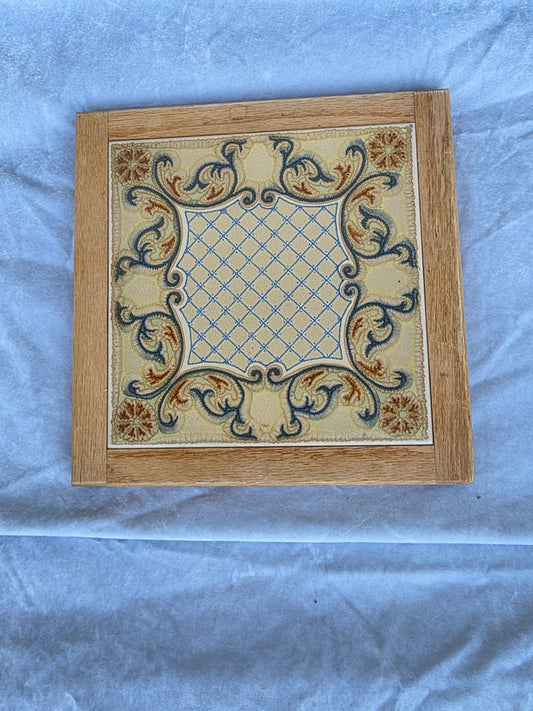ITALIAN VINTAGE CERAMIC TILE TRIVET