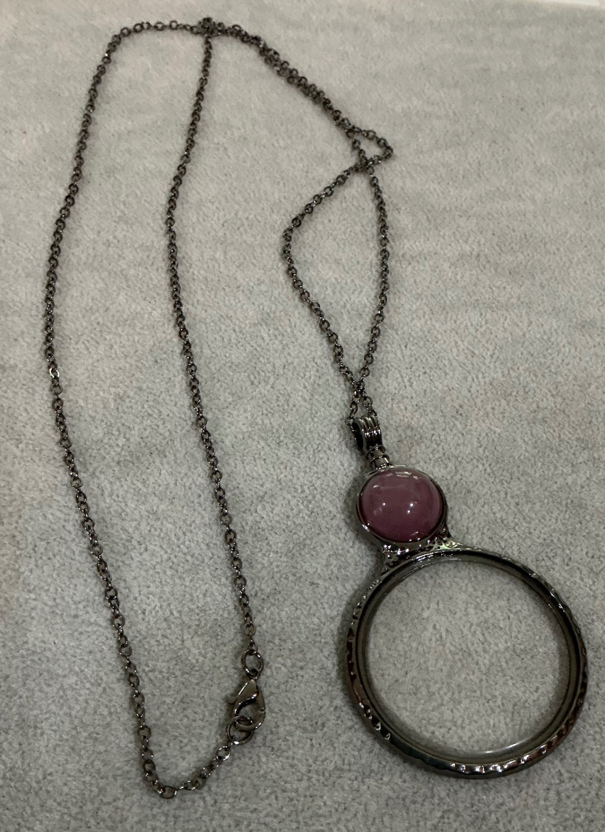 MAGNIFYING GLASS PENDANT…purple