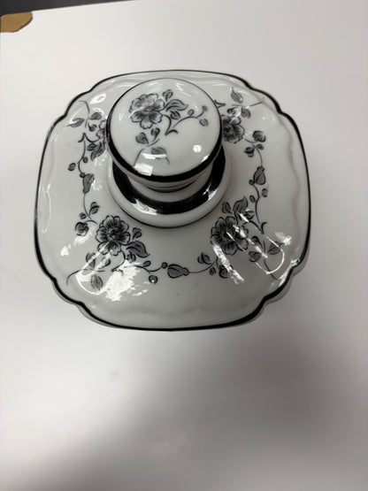 Decorative ceramic jar