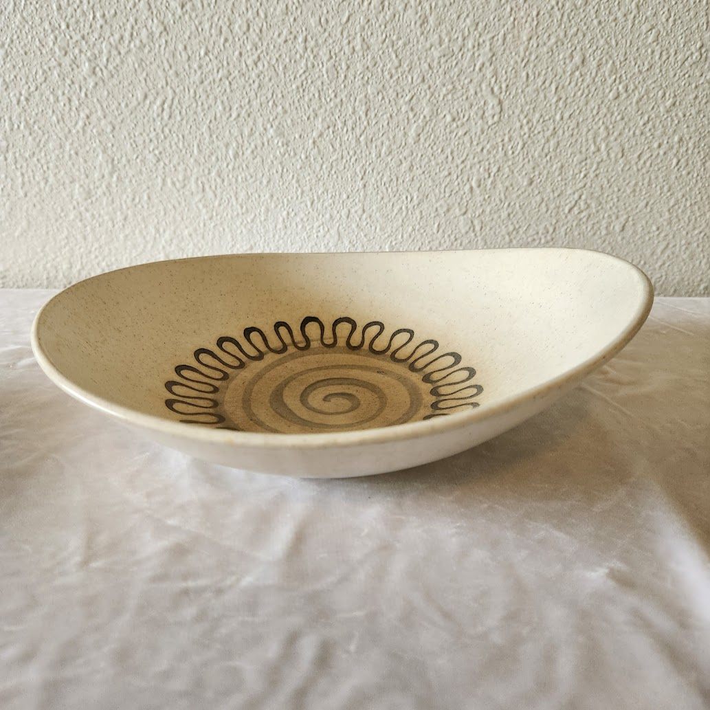 Metlox Poppytrail "Aztec" 9.5 Inch Serving Bowl