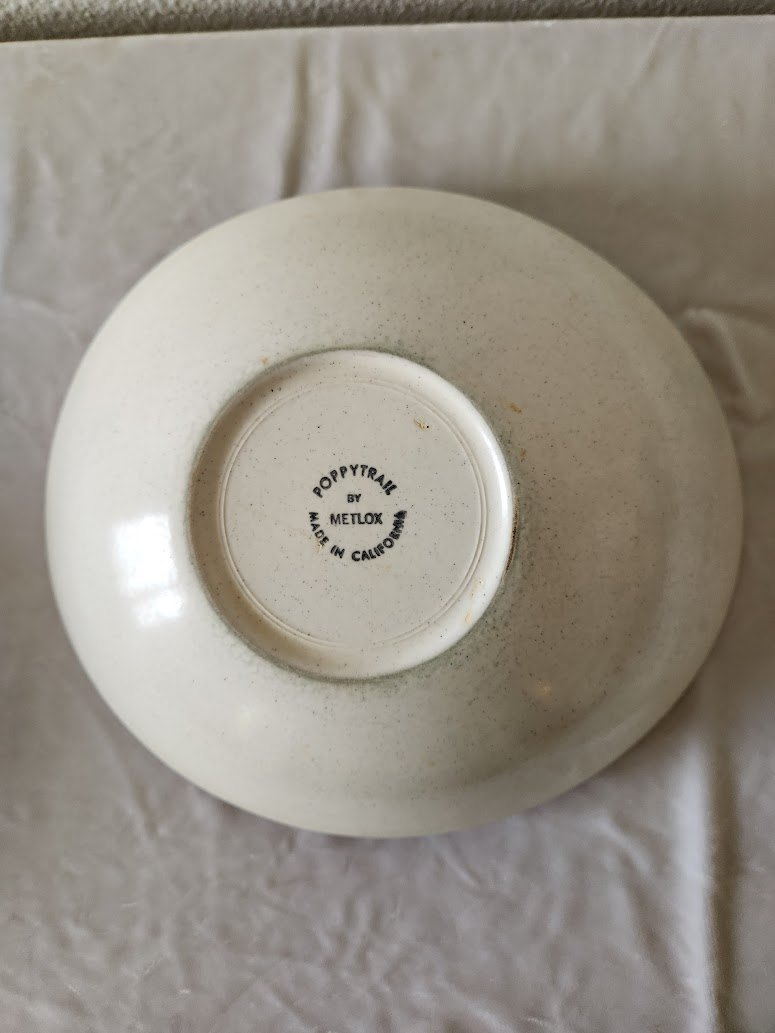 Metlox Poppytrail "Aztec" 9.5 Inch Serving Bowl