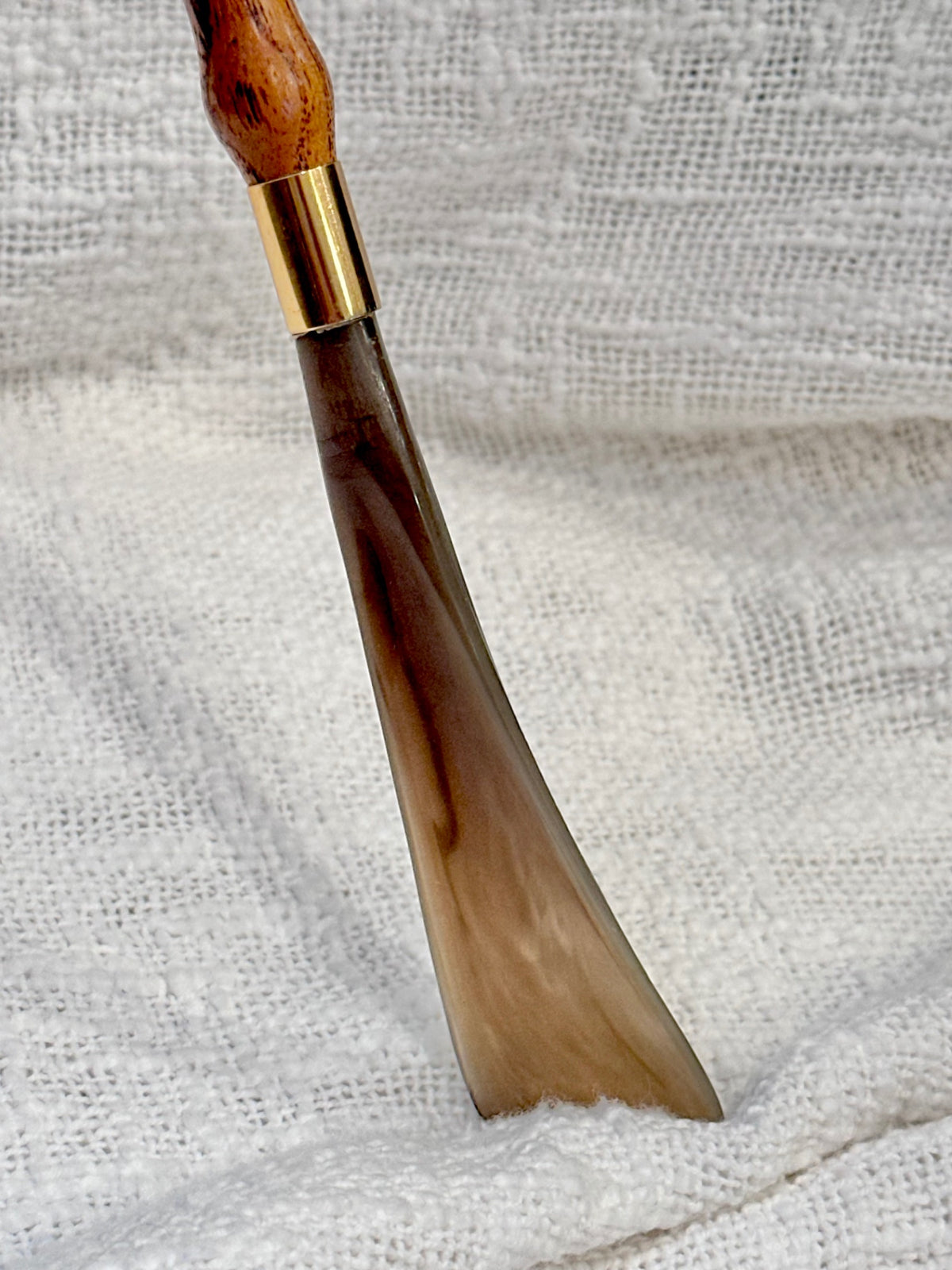 Vintage Italian style Eagle head long shoehorn 